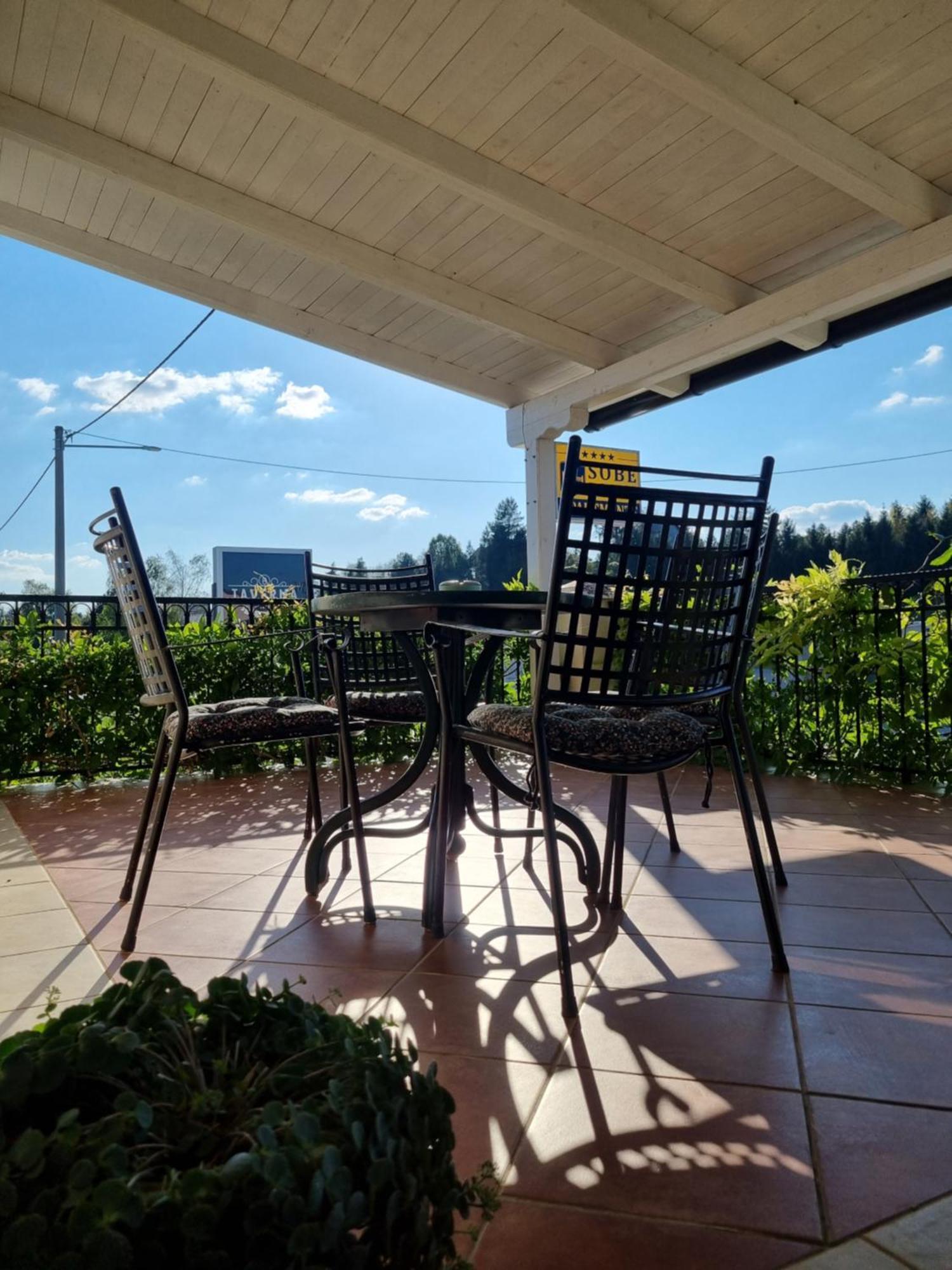 Taverna 1860 Rooms & Apartments Donja Zelina Екстериор снимка